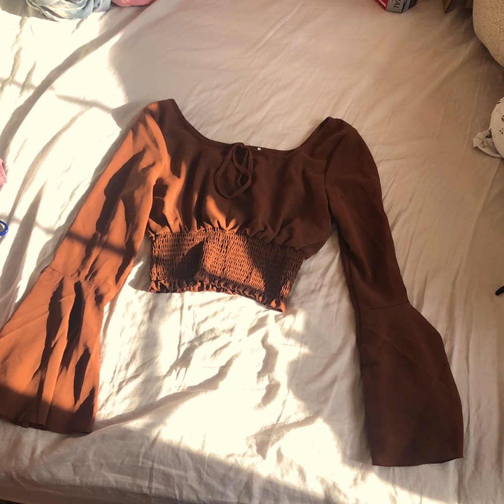 Juniors' Jaripeo Brown Bell Sleeve Crop Top S